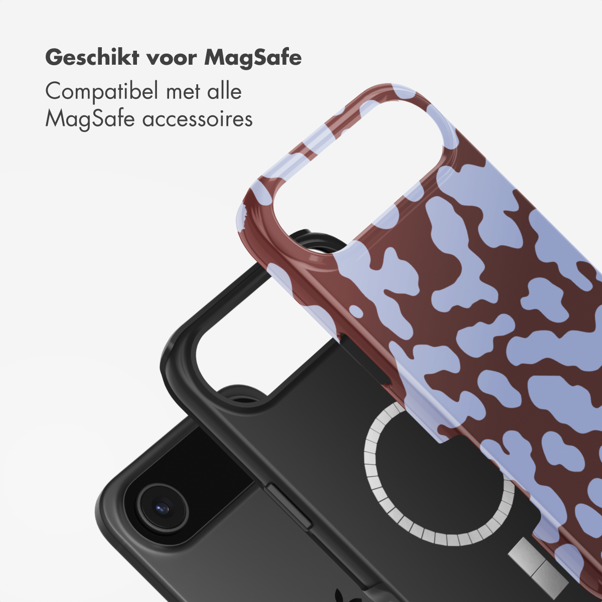 Telefoonhoesje met bruin en blauw patroon over een zwarte telefoon. Tekst in het Nederlands bovenaan.