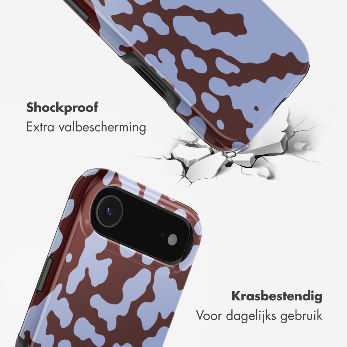 Twee telefoonhoesjes met koeienpatroon. Eén barst het oppervlak eronder. Tekst: 'Schokbestendig' en 'Krasbestendig'.