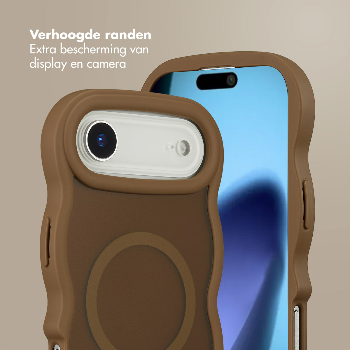 Due smartphone con custodie protettive marroni. Una custodia ha un obiettivo della fotocamera e un design circolare sul retro.