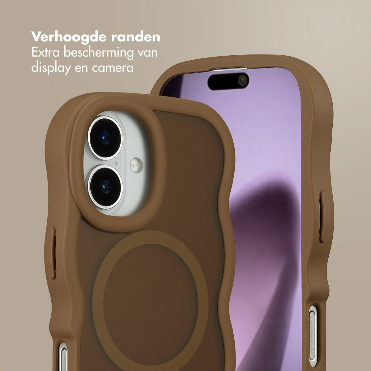 Bruine telefoonhoes met een gebogen ontwerp. Toont de camera en het scherm. Nederlandse tekst is zichtbaar.