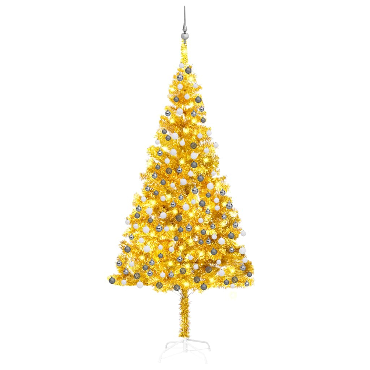 Ein goldener Weihnachtsbaum mit weißen und silbernen Ornamenten und Lichtern. Er steht auf einem weißen Ständer vor weißem Hintergrund.