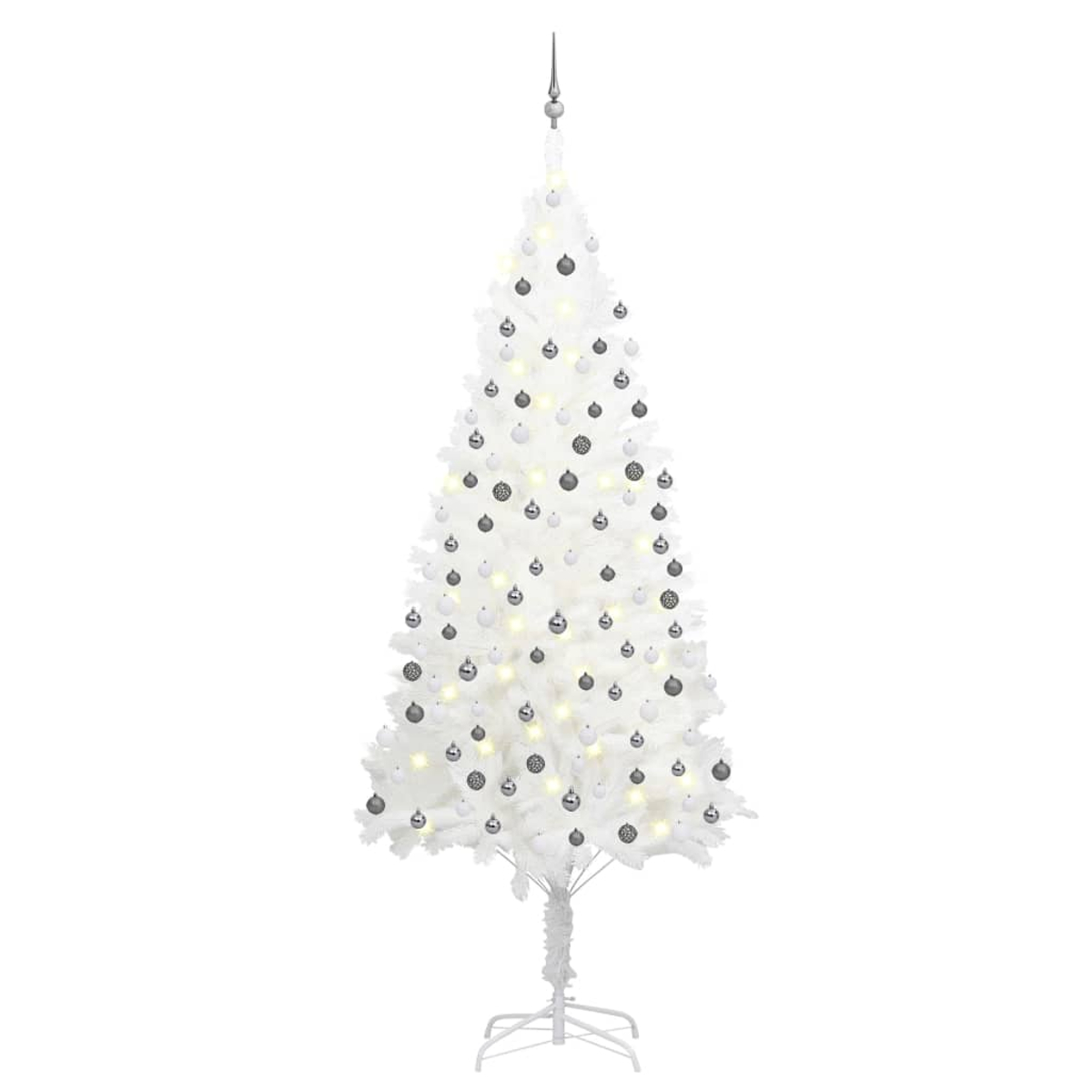 Ein weißer Weihnachtsbaum, geschmückt mit silbernen und grauen Ornamenten und kleinen Lichtern. Der Baum steht auf einem weißen Metallständer.