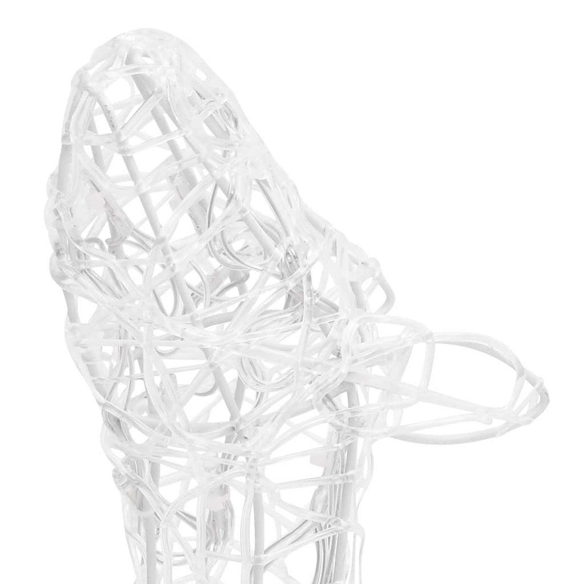 Eine weiße, abstrakte Skulptur eines Hirsches aus miteinander verbundenen Linien. Der Hintergrund ist weiß.