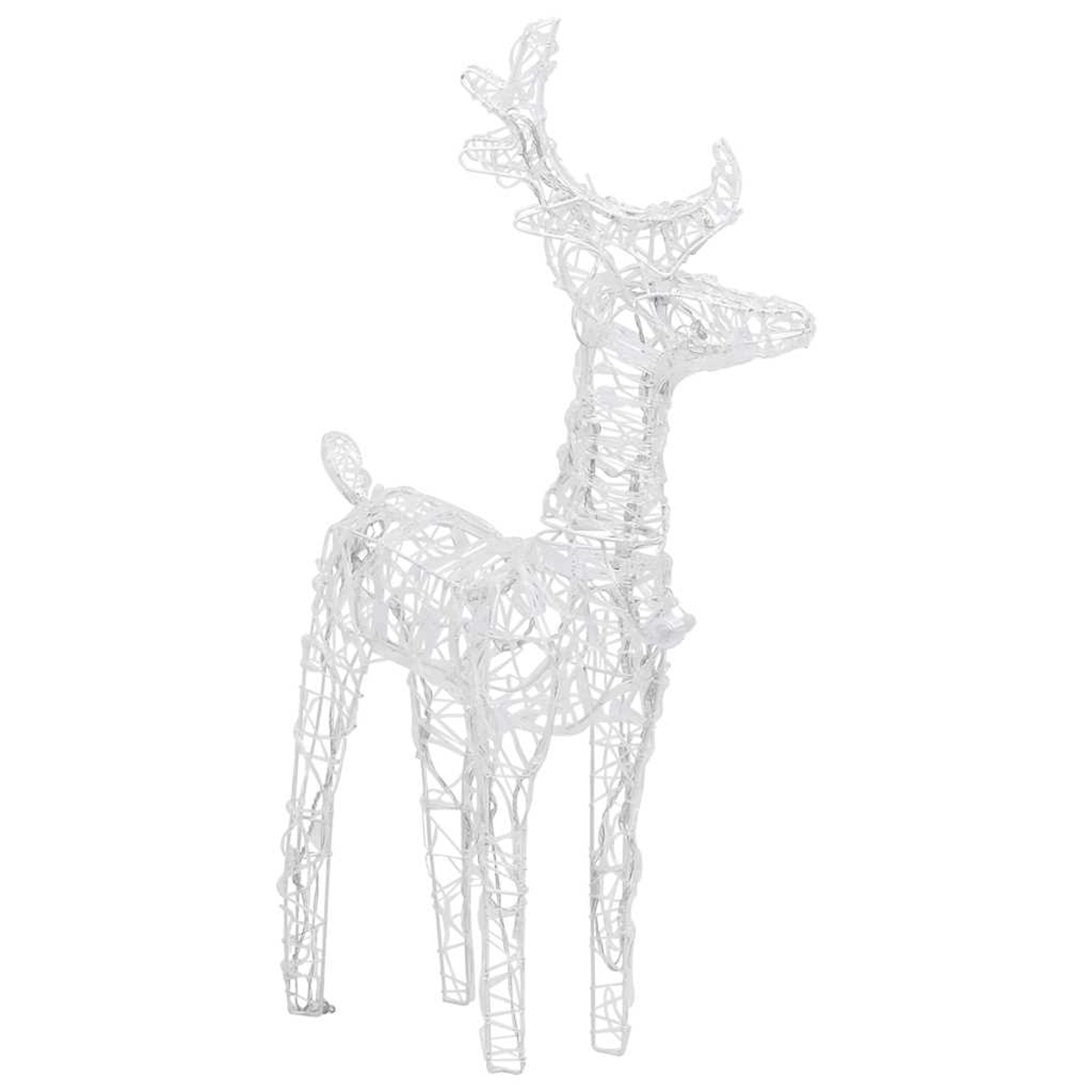 Eine weiße Drahtgerüst-Rentier-Weihnachtsdekoration steht auf weißem Hintergrund. Das Rentier hat ein Geweih und blickt nach links.