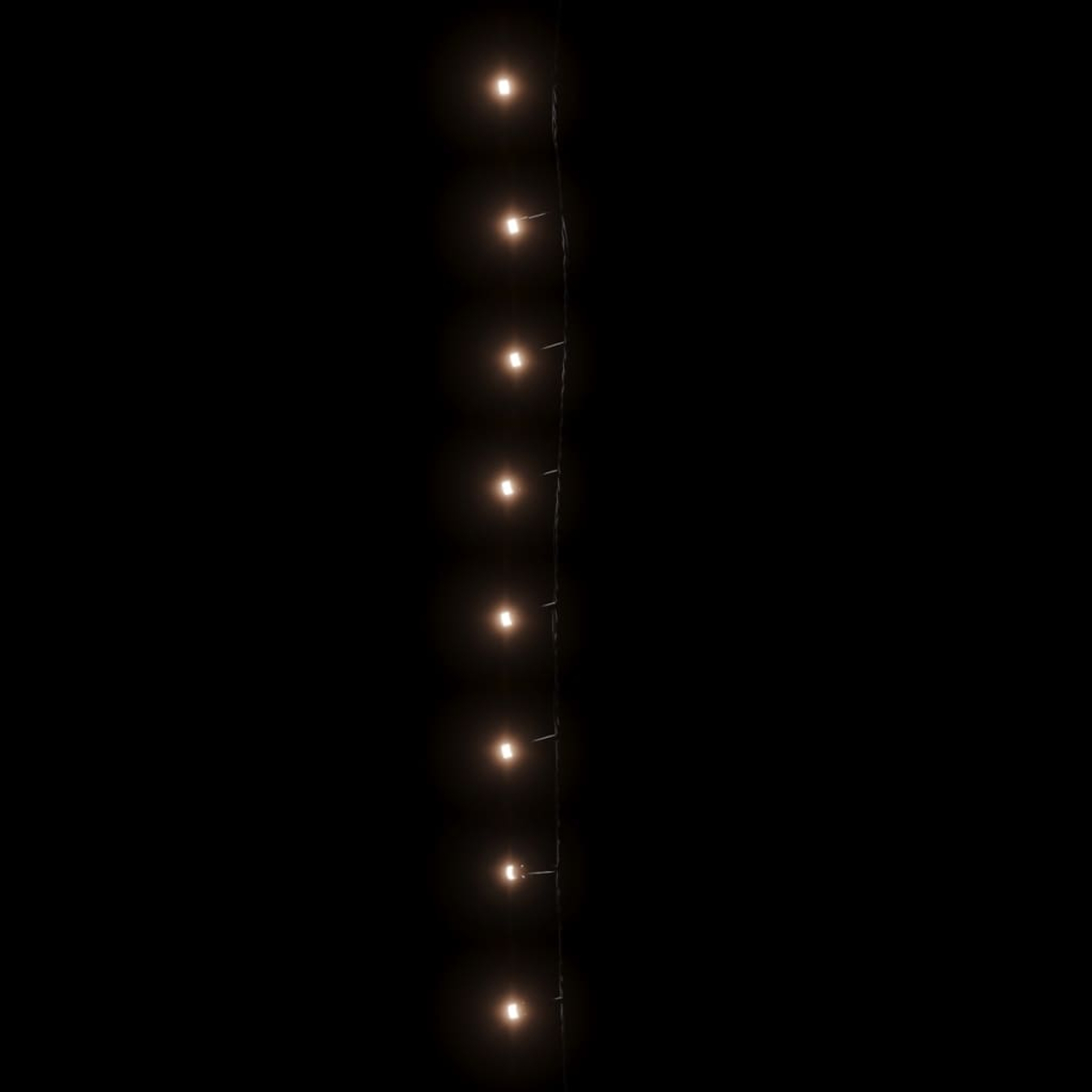 Eine Lichterkette mit warmen, leuchtenden Lichtern auf einem tiefschwarzen Hintergrund. Die Lichter sind gleichmäßig angeordnet und vertikal.