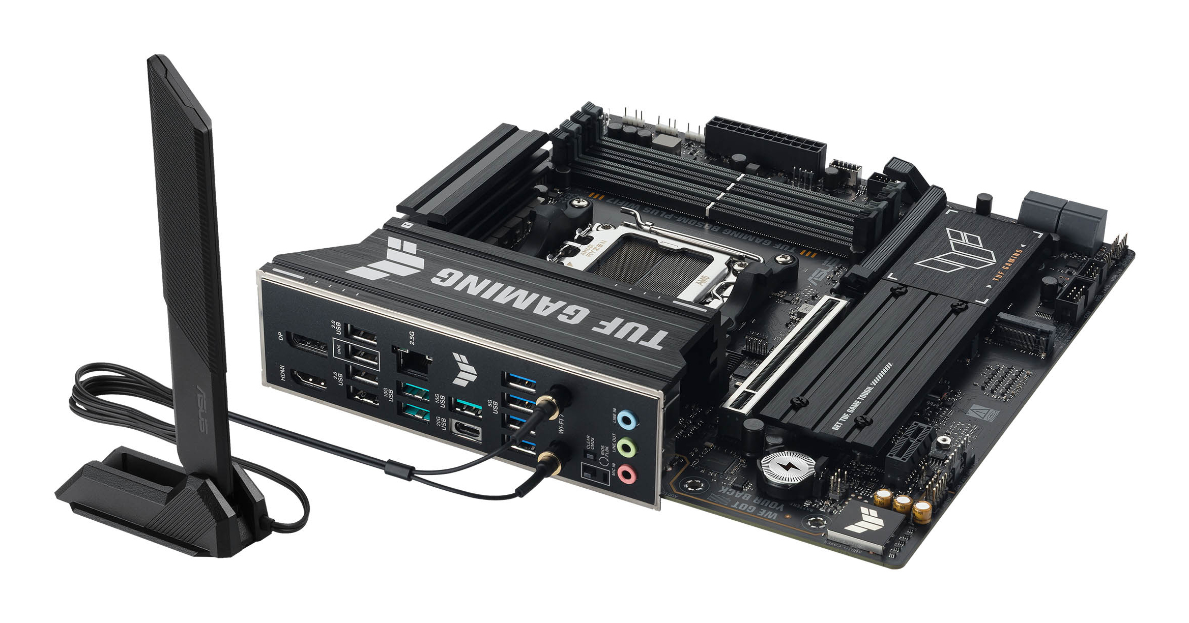 Una scheda madre per computer nera e grigia con antenna. I cavi si collegano al pannello posteriore. Le parole TUF GAMING sono visibili.