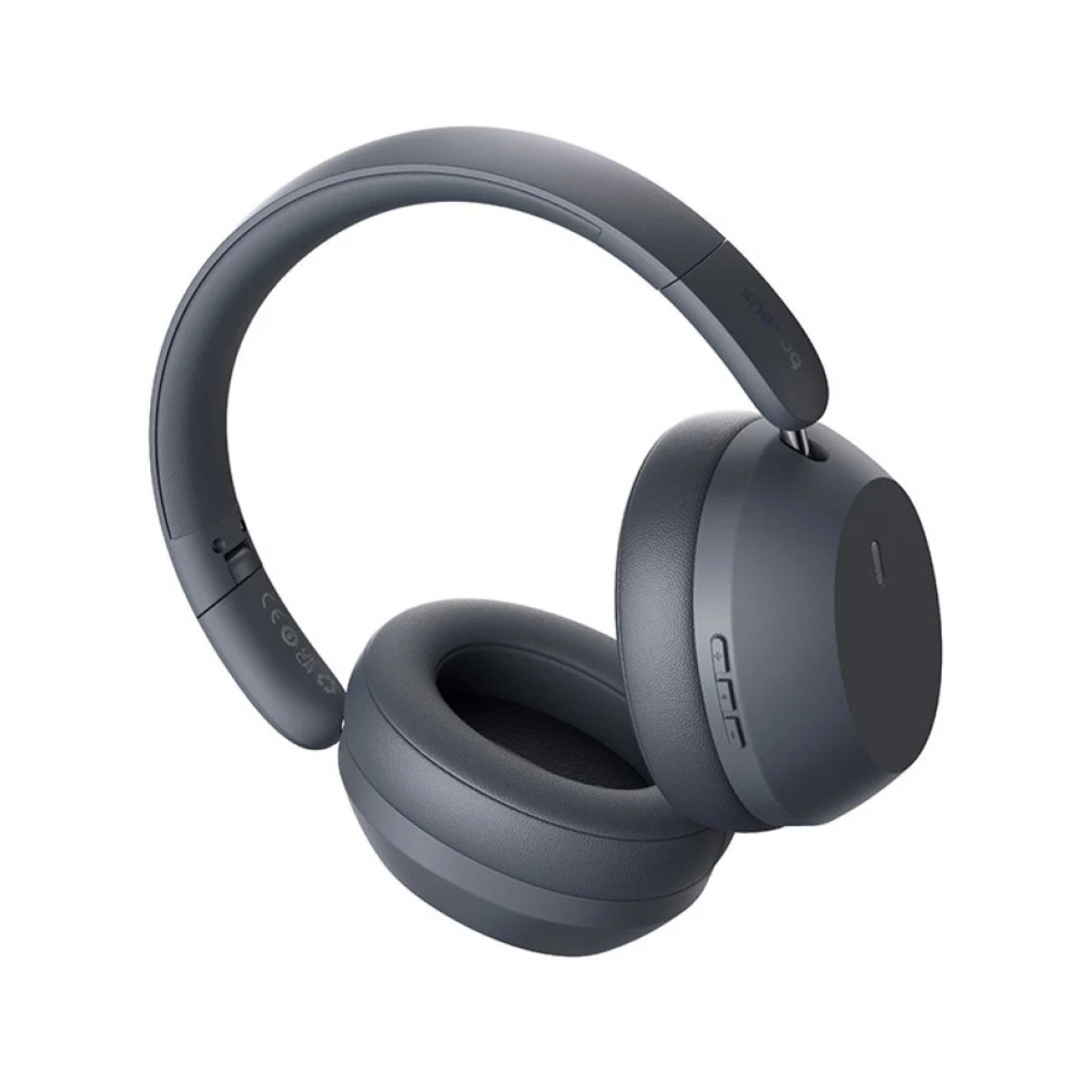 Ciemnoszare słuchawki z zakrzywionym pałąkiem i nausznicami. Przyciski widoczne na prawym nauszniku, na białym tle.