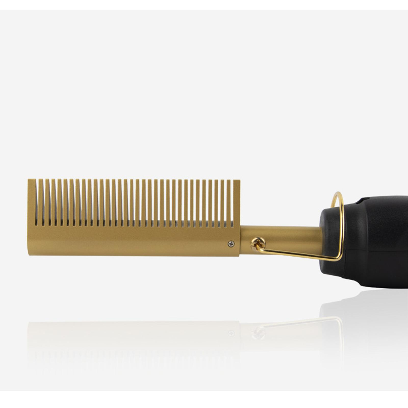 Ein goldener Haarglätter. Der Kamm hat einen schwarzen Griff und ein goldenes Metallteil mit Zinken.