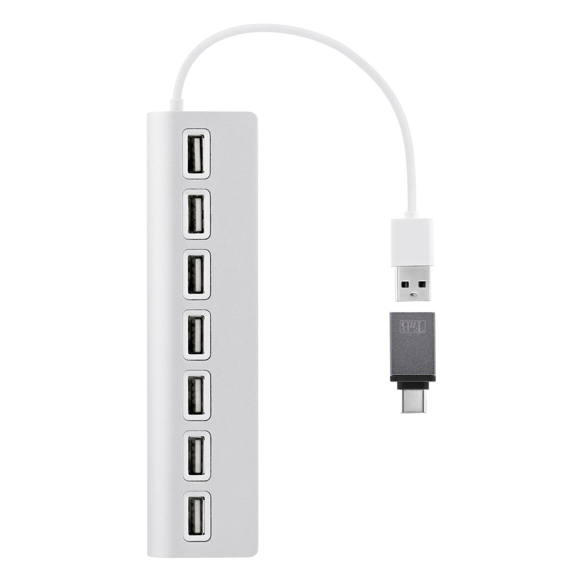 Un hub USB bianco con sette porte, un cavo USB bianco e un adattatore grigio per USB-C. Tutto su sfondo bianco.