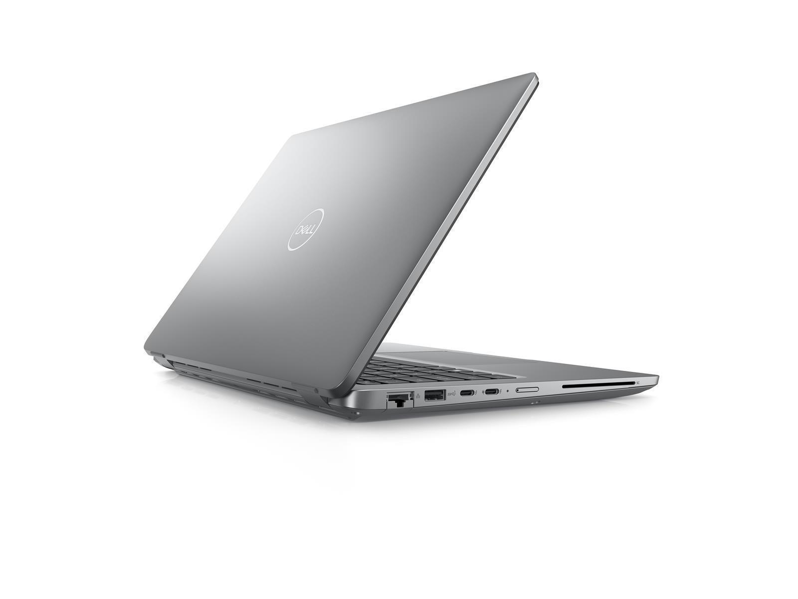 Silberner Dell-Laptop auf weißem Hintergrund. Der Laptop ist teilweise geöffnet und zeigt die Tastatur und Anschlüsse.