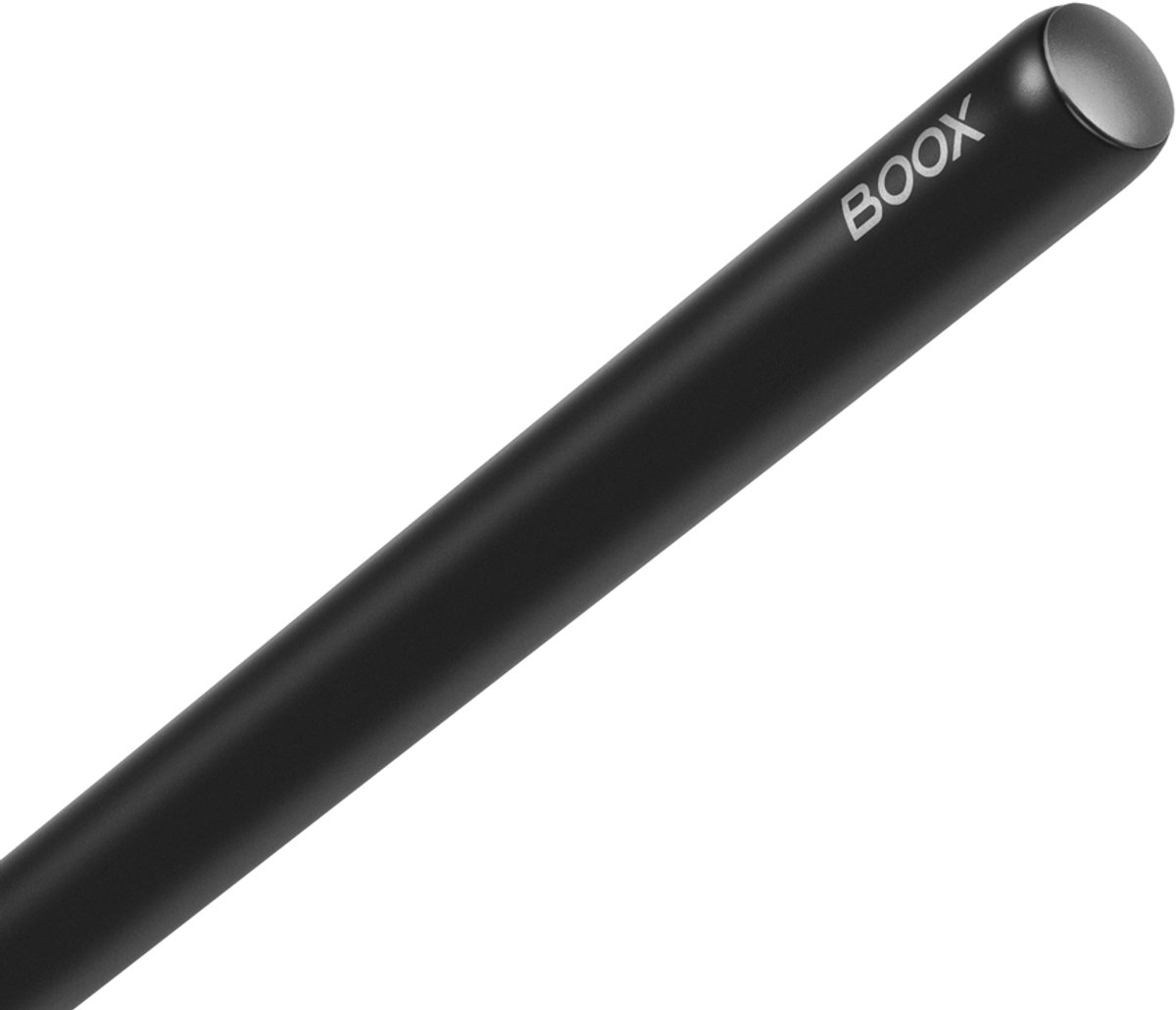 Een zwarte cilindrische stylus met het woord 'BOOX' erop gedrukt. De stylus heeft een zilverkleurige punt en staat tegen een witte achtergrond.