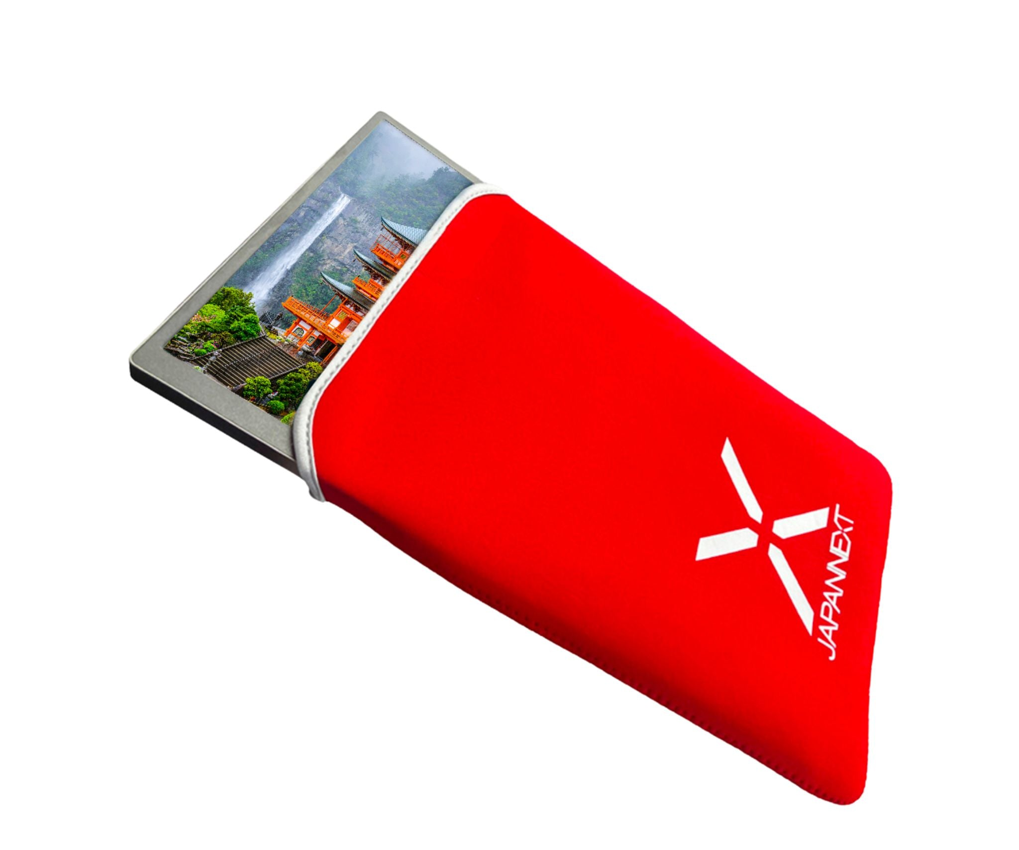 Ein Tablet steckt in einer roten Hülle mit weißem Logo. Das Tablet zeigt einen japanischen Tempel und einen Wasserfall.