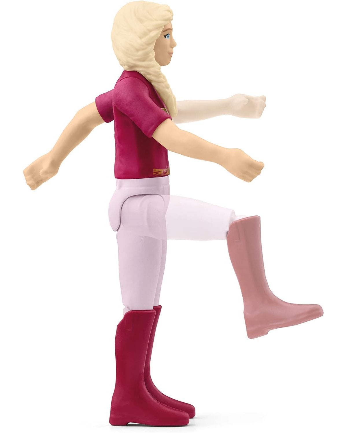 Eine Figur einer Frau mit blondem Zopf, trägt ein weinrotes Hemd, weiße Hose und Stiefel. Ein Bein ist gehoben.