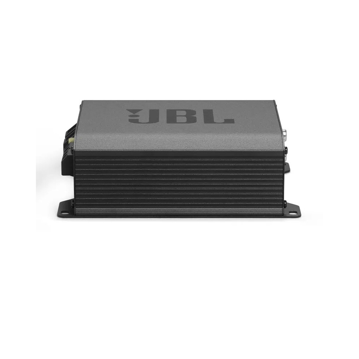 Ein grauer JBL-Verstärker. Das Gerät ist rechteckig mit gerippten Seiten, das JBL-Logo ist oben sichtbar.