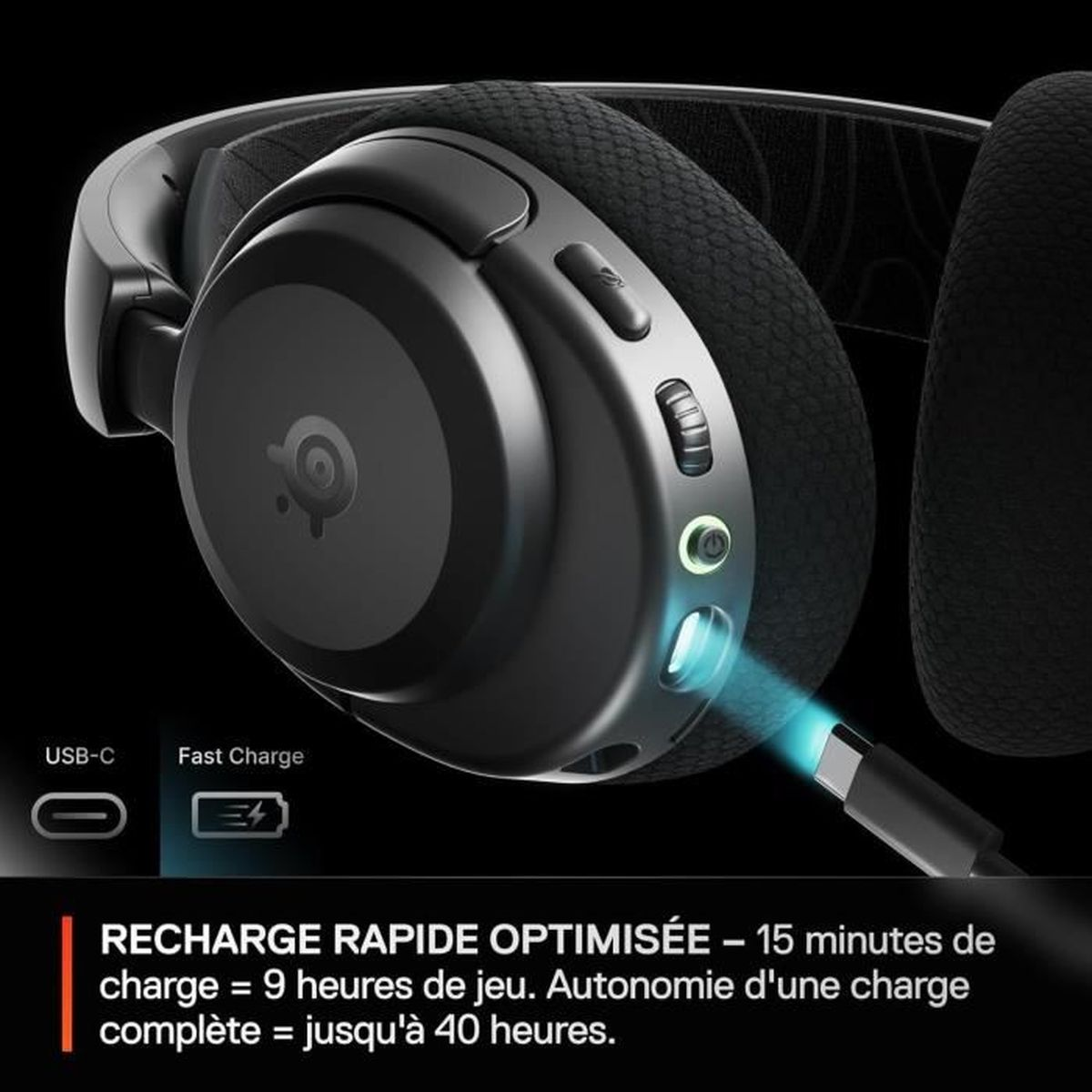 Schwarzes Headset mit Ladekabel. Text: 15 Min. Laden = 9 Std. Spielzeit, volle Ladung bis zu 40 Std.