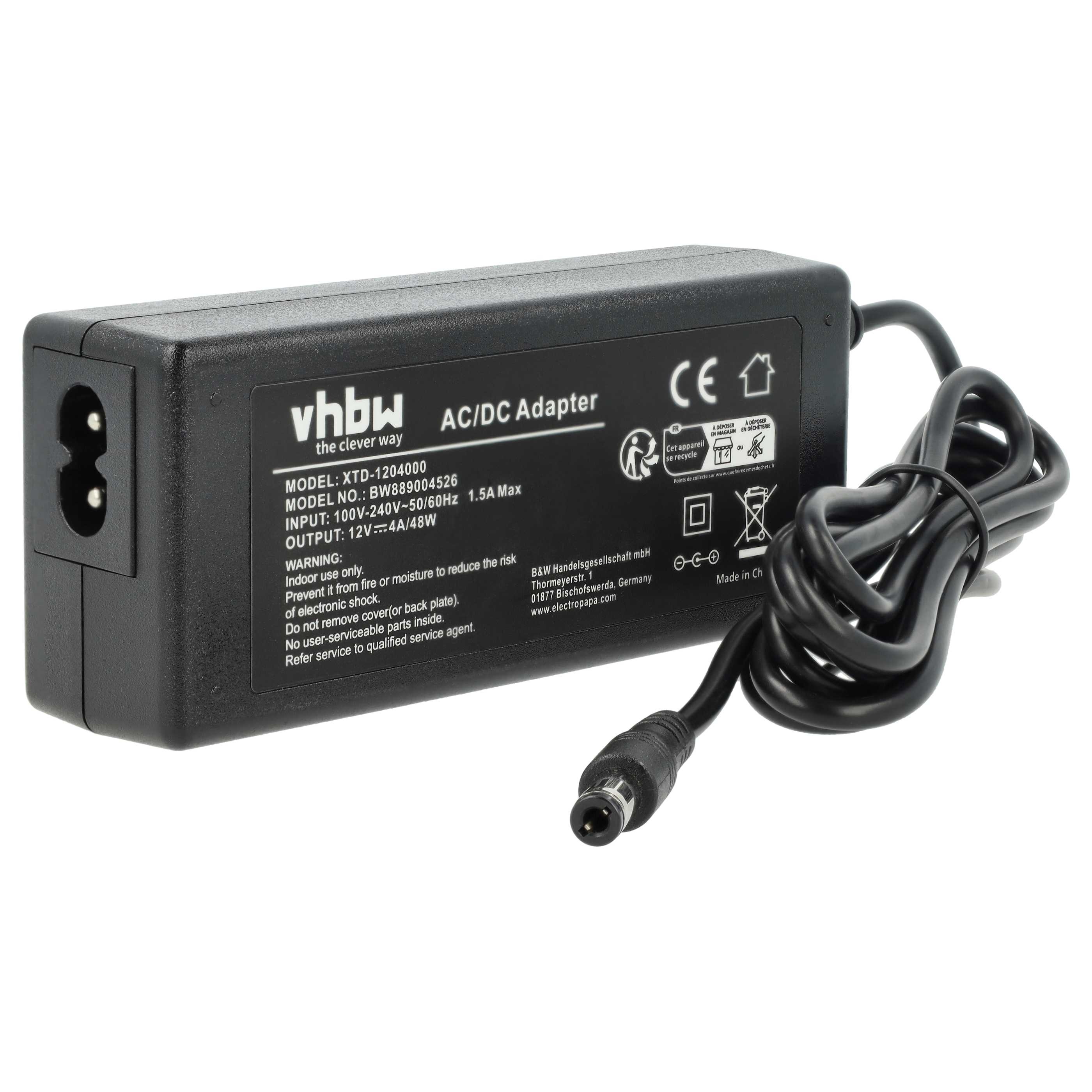 Schwarzer AC/DC-Adapter mit schwarzem Kabel, weißer Hintergrund. Text auf dem Adapter enthält Modell-, Eingangs- und Ausgangsdetails.