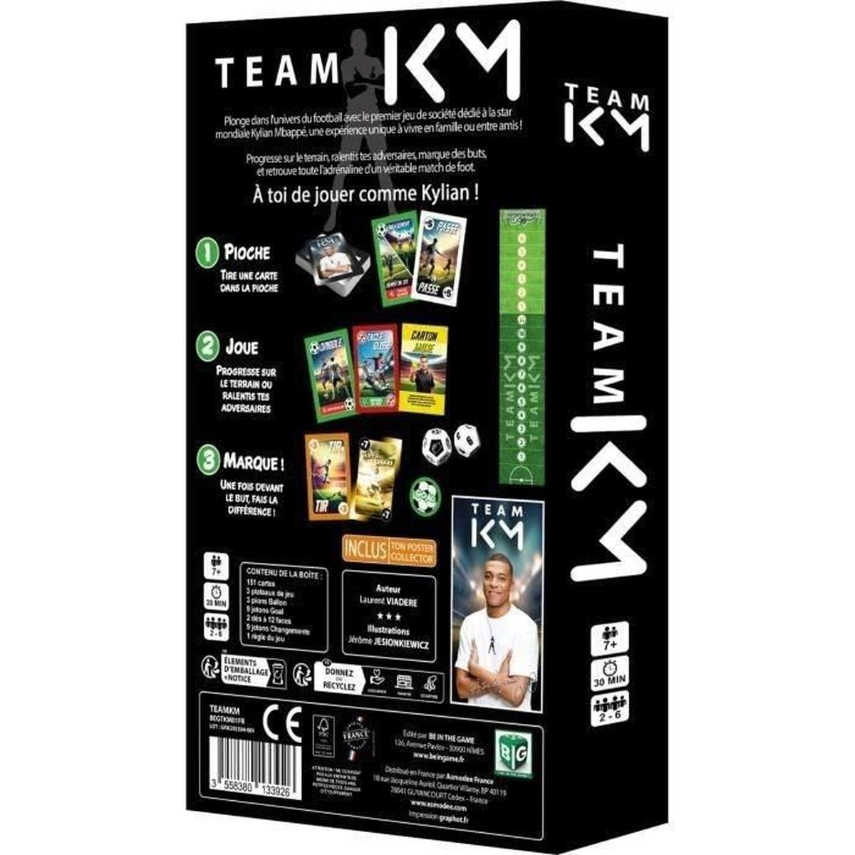 Schachtel mit Team KM Spiel. Kylian Mbappe auf der Vorderseite. Enthält Karten, Würfel und Spielsteine. Schwarzer Hintergrund, weißer Text.