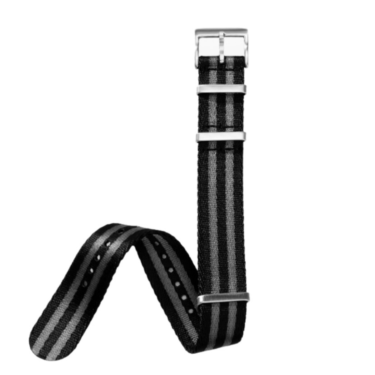 Ein schwarz-grau gestreiftes Uhrenarmband mit silbernen Schnallen und weißem Hintergrund.