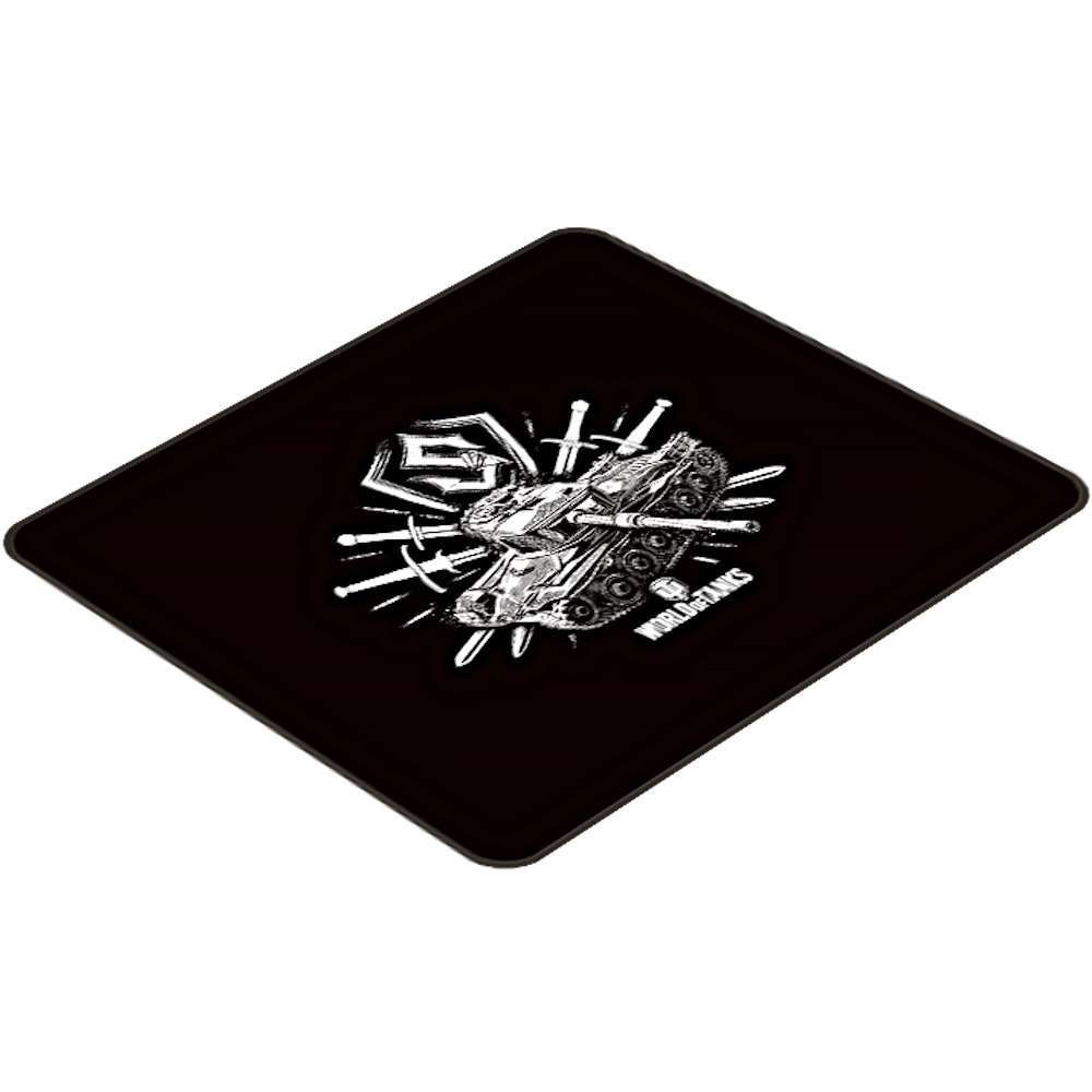 Un tappetino per mouse nero con un disegno di carro armato bianco, circondato da spade. Il logo World of Tanks è visibile.