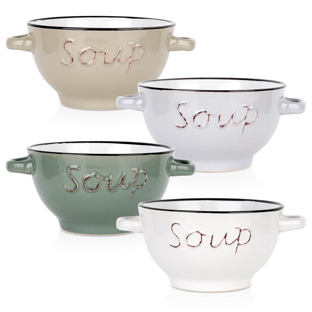 Cuatro cuencos de sopa de cerámica, beige, blanco, verde y blanco, cada uno con asas y la palabra 'Soup'.