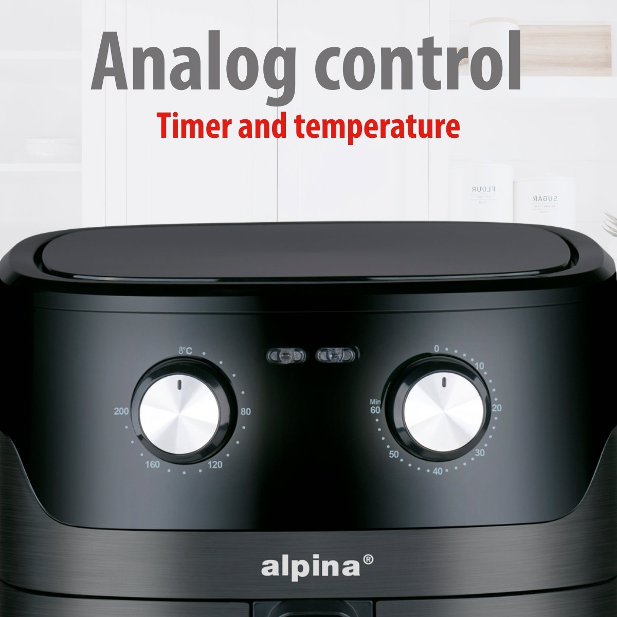 Zwarte heteluchtfriteuse met analoge bediening. Toont temperatuur- en timerinstellingen, met het merk 'alpina'.