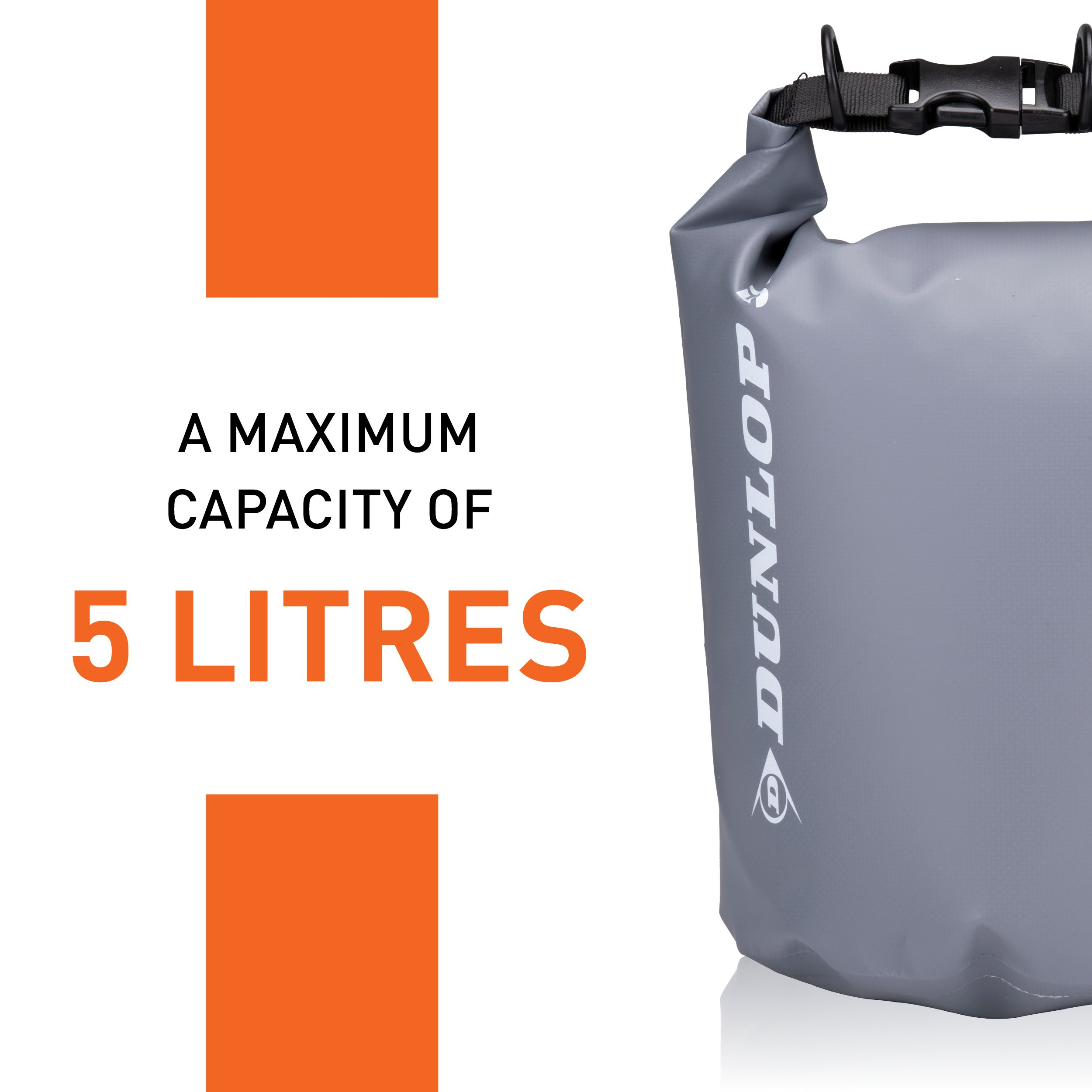 Een grijze Dunlop drybag met een zwarte band en gesp. Tekst luidt: "Een maximale capaciteit van 5 liter."