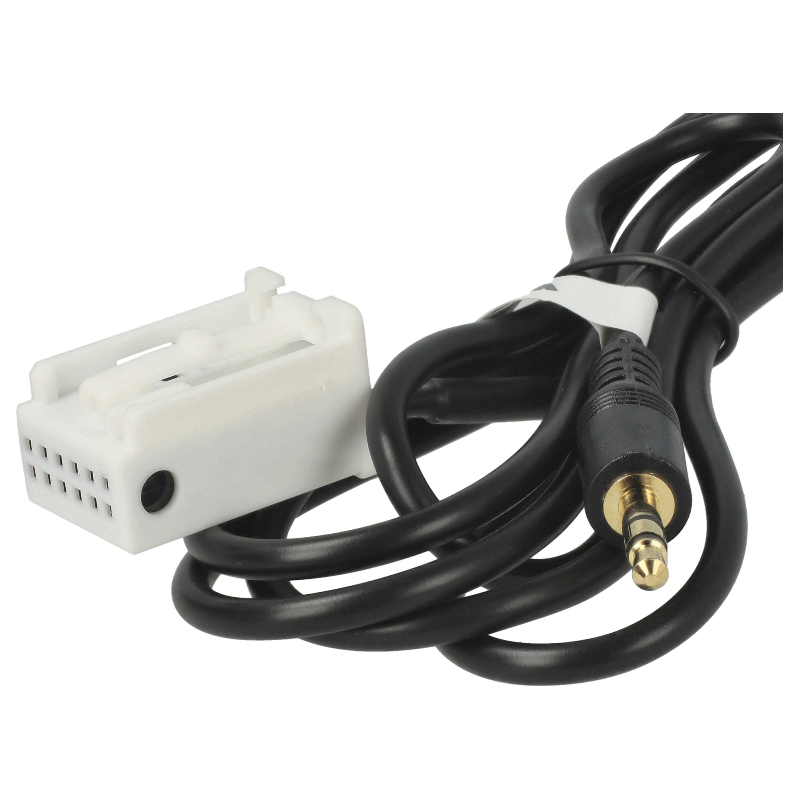 Ein schwarzes Audiokabel mit einem weißen Stecker und einem goldfarbenen Klinkenstecker. Das Kabel ist geschlungen und gebunden.