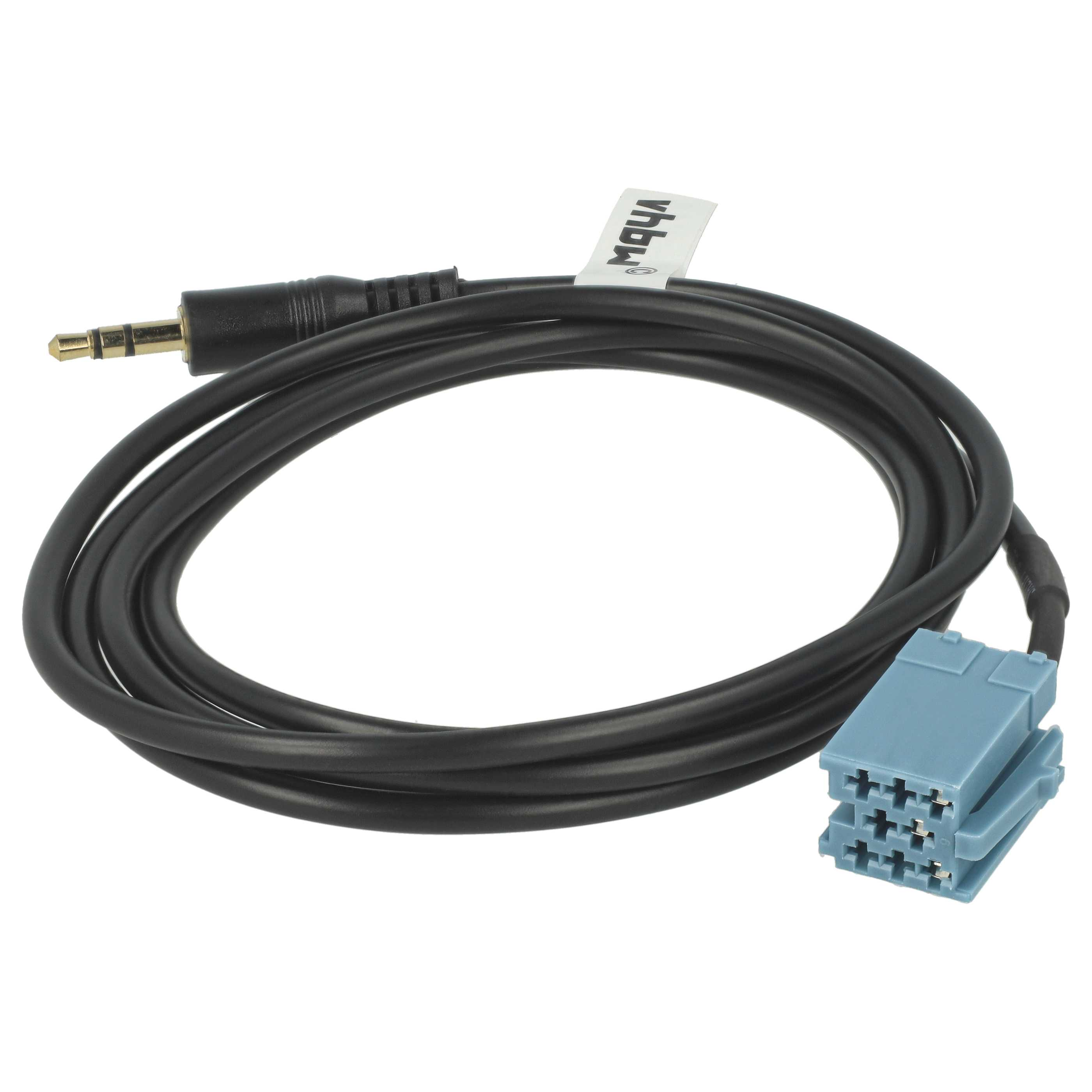 Ein schwarzes Audiokabel mit 3,5-mm-Klinke und blauem Stecker. Ein weißes Etikett ist am Kabel befestigt.