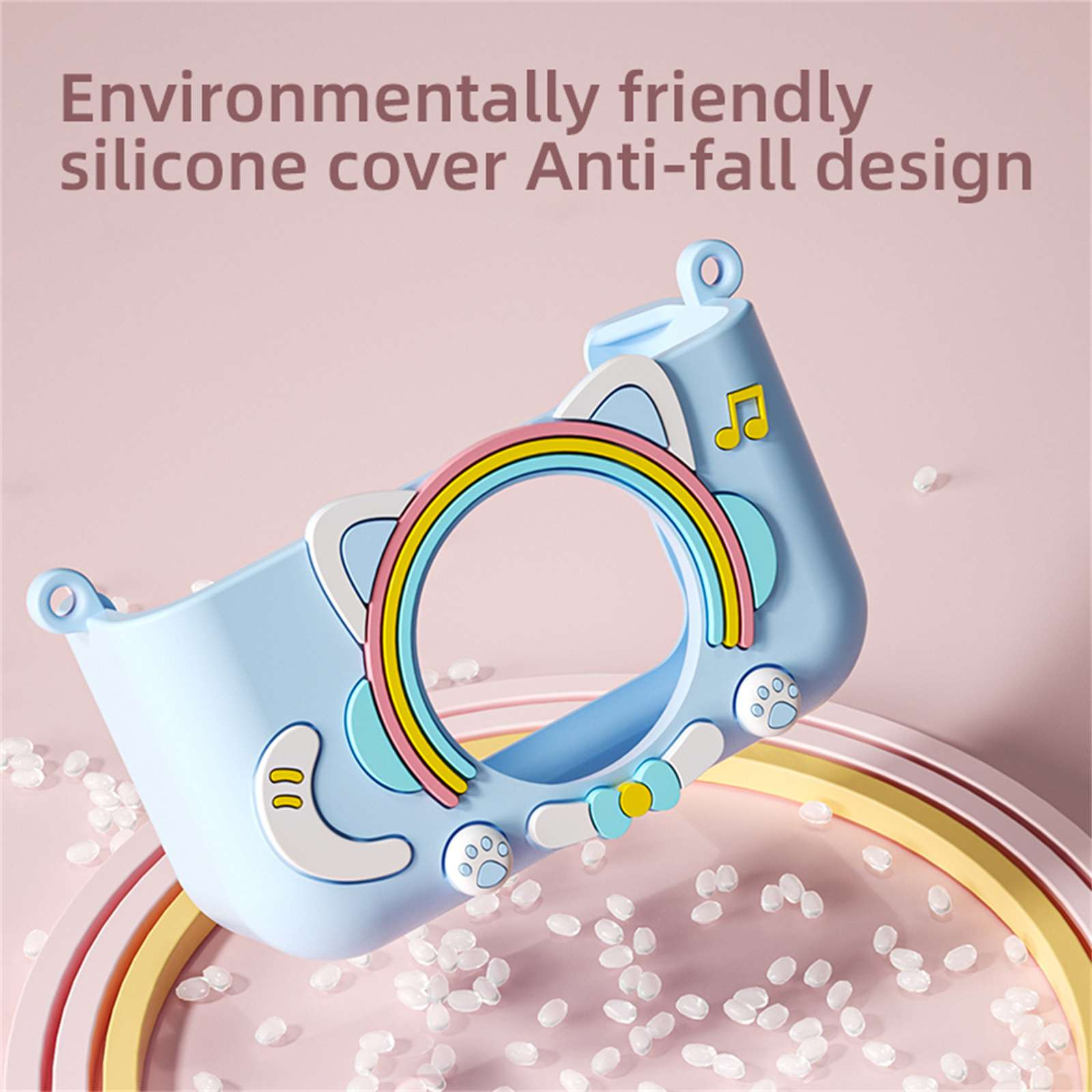 Blaue Silikonhülle mit Regenbogen und Noten-Design, umgeben von weißen Perlen, auf rosa Hintergrund.
