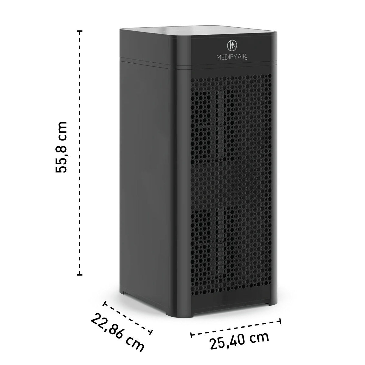 Een zwarte Medify Air luchtreiniger. Afmetingen: 55,8 cm hoog, 22,86 cm breed en 25,40 cm diep.
