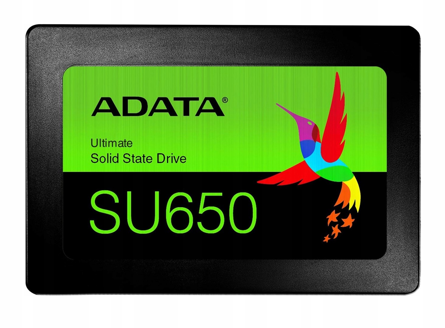 Dysk SSD ADATA SU650. Czarna ramka, zielony środek z logo i grafiką kolibra. Tekst: Ultimate Solid State Drive.