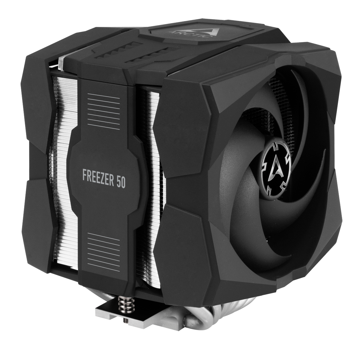 Un dissipatore CPU ARCTIC Freezer 50 nero. Ha una ventola e un dissipatore di calore. Il logo è visibile sulla ventola.