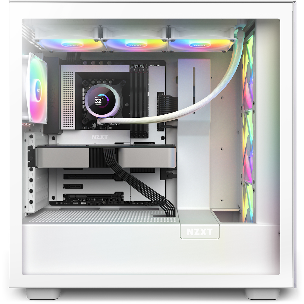 Case PC bianca con componenti. Ventole e dissipatore a liquido mostrano colori arcobaleno. Marchio NZXT visibile. Interno ben illuminato.