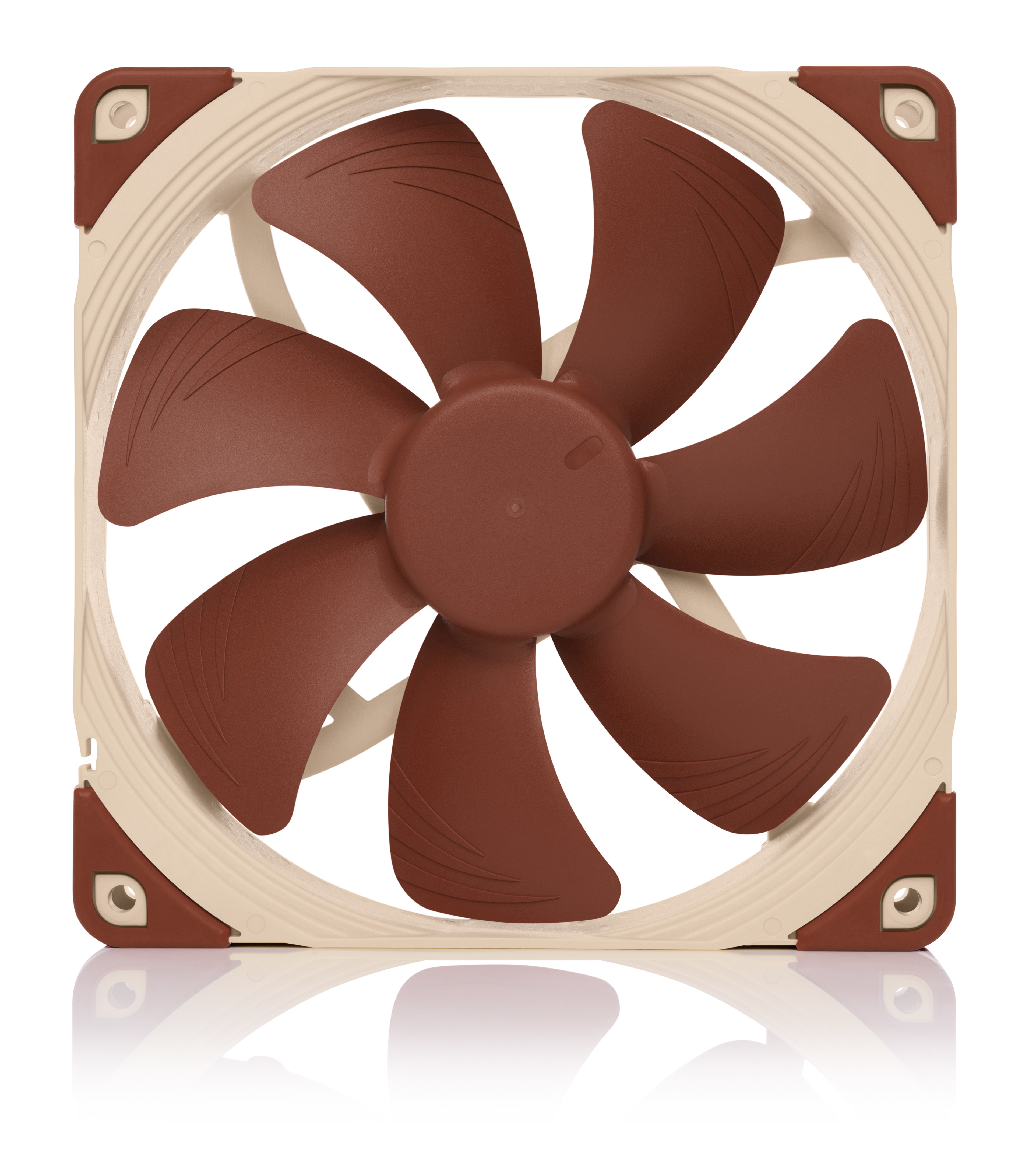 Ventola per computer marrone e beige con sette pale, su sfondo bianco con riflesso.