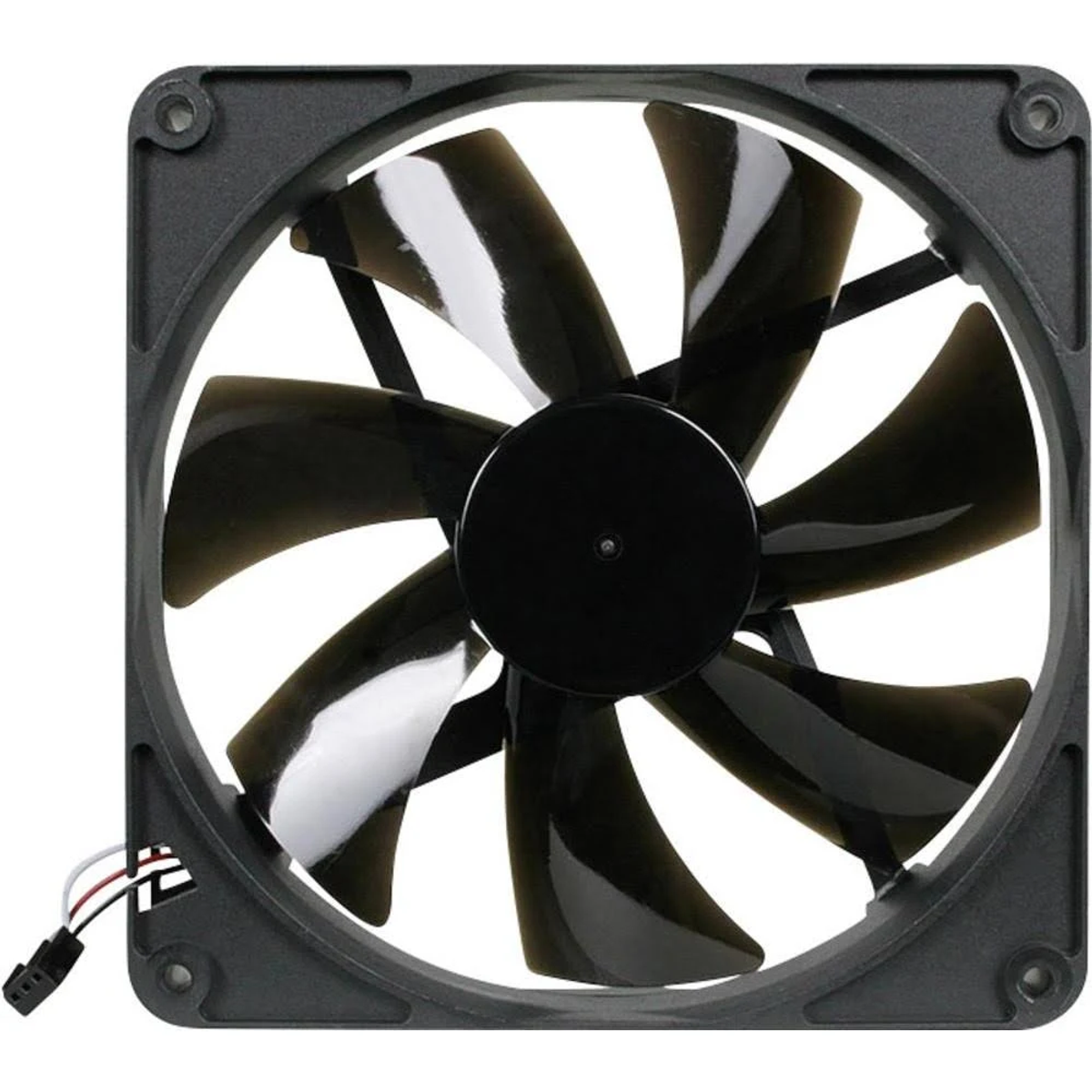 Ein schwarzer Computerlüfter mit sieben Flügeln. Es hat einen schwarzen Rahmen und eine schwarze Mitte. Drähte mit einem Stecker sind sichtbar.