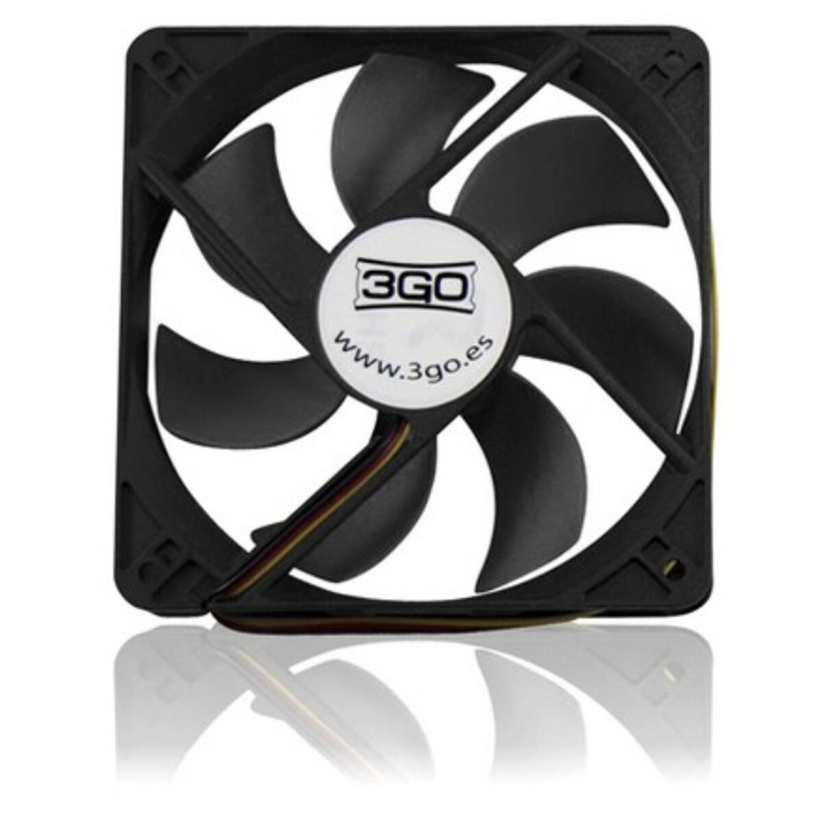 Ventola per computer nera con pale. Un logo bianco con la scritta '3GO' e 'www.3go.es' è al centro.