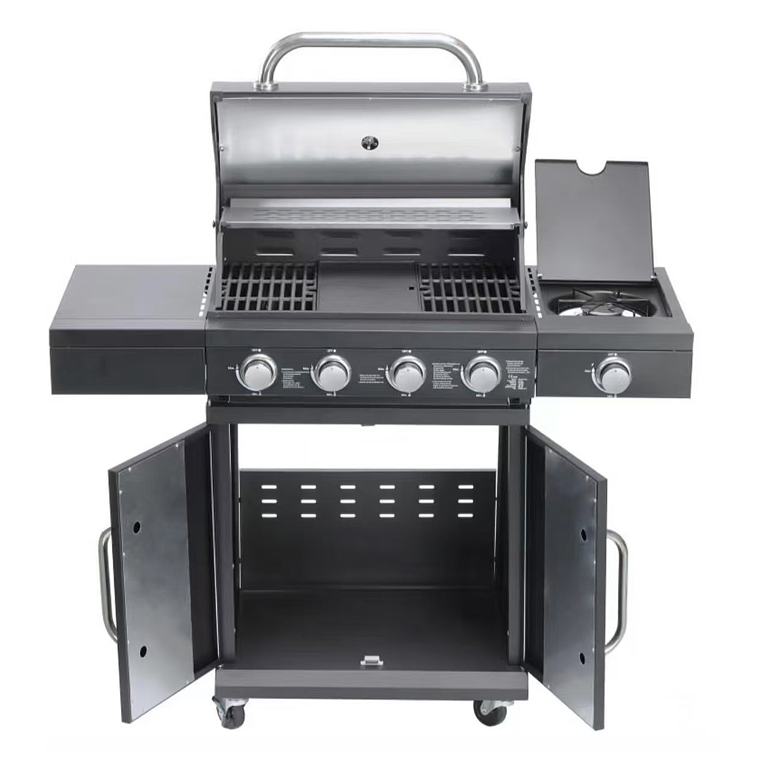 Ein schwarzer Gasgrill mit offenem Deckel. Er hat mehrere Brenner, Knöpfe und einen Seitenbrenner. Die Schranktüren sind geöffnet.