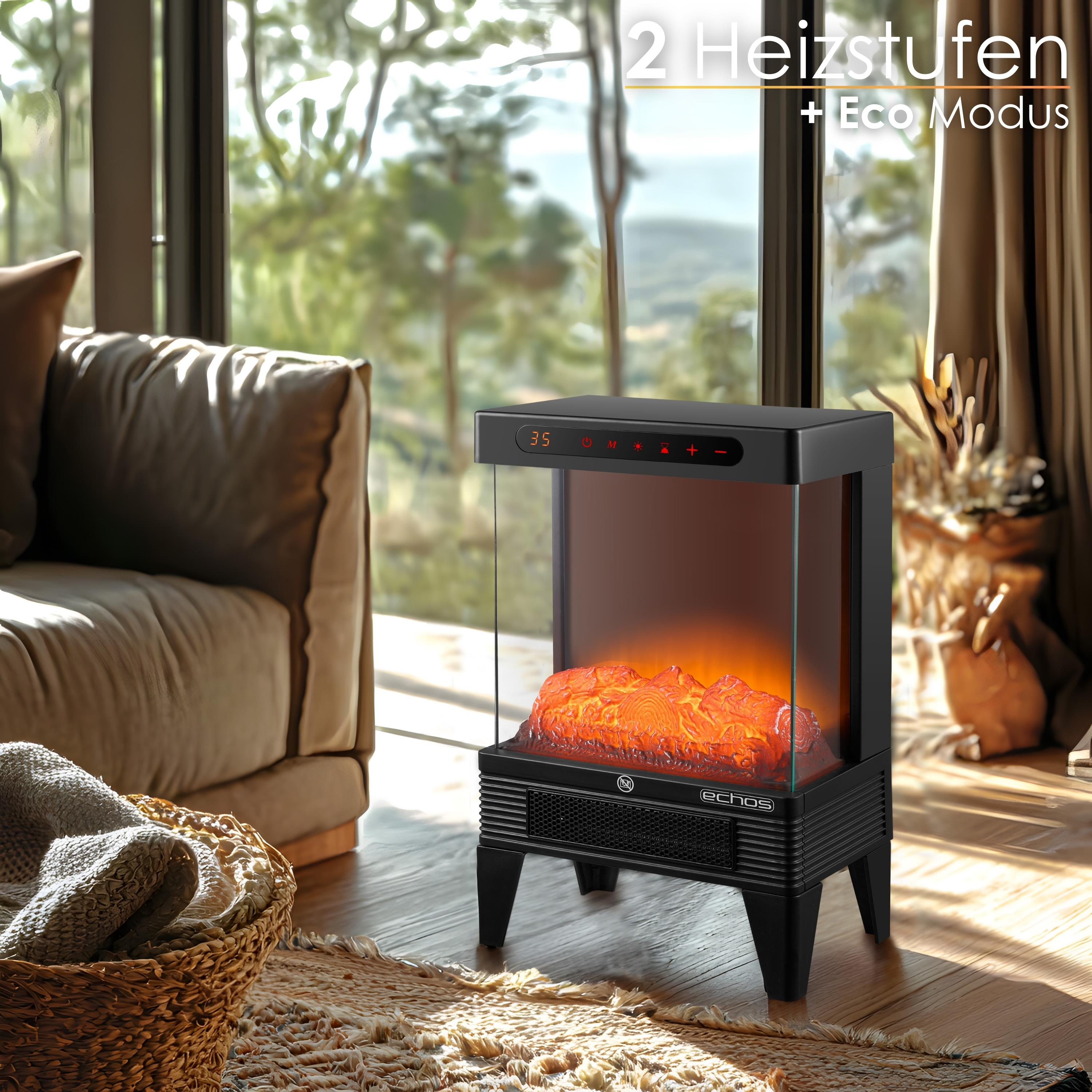 Ein schwarzer Elektrokamin mit einem Flammeneffekt. Er steht auf einem Holzboden vor einem Fenster.