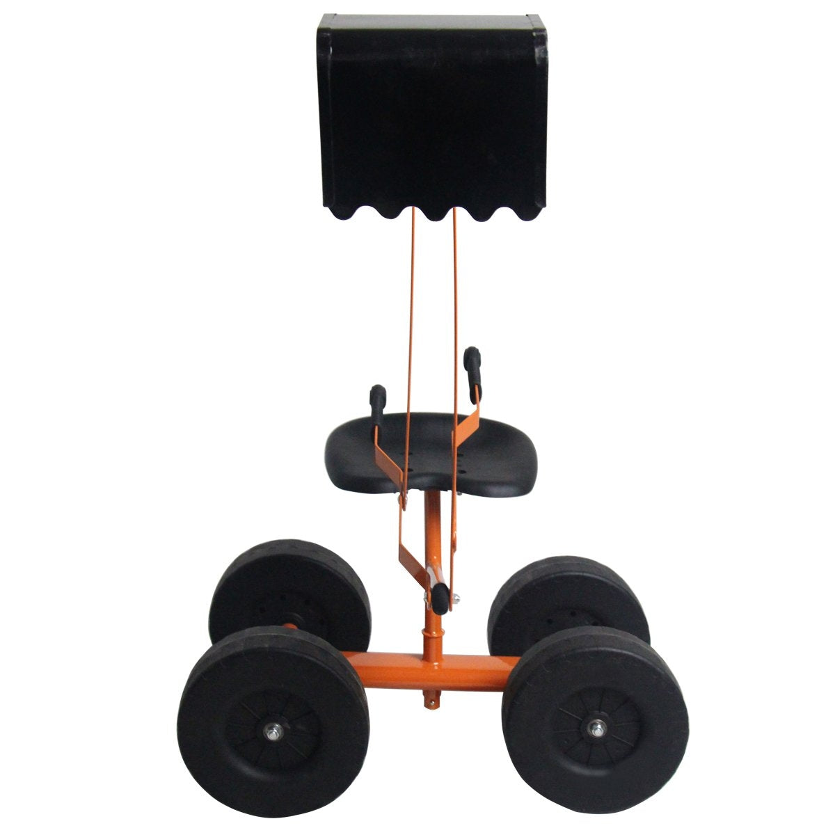 Un asiento de jardinería negro sobre ruedas. Tiene un asiento negro, un dosel negro y cuatro ruedas negras. El marco es naranja.