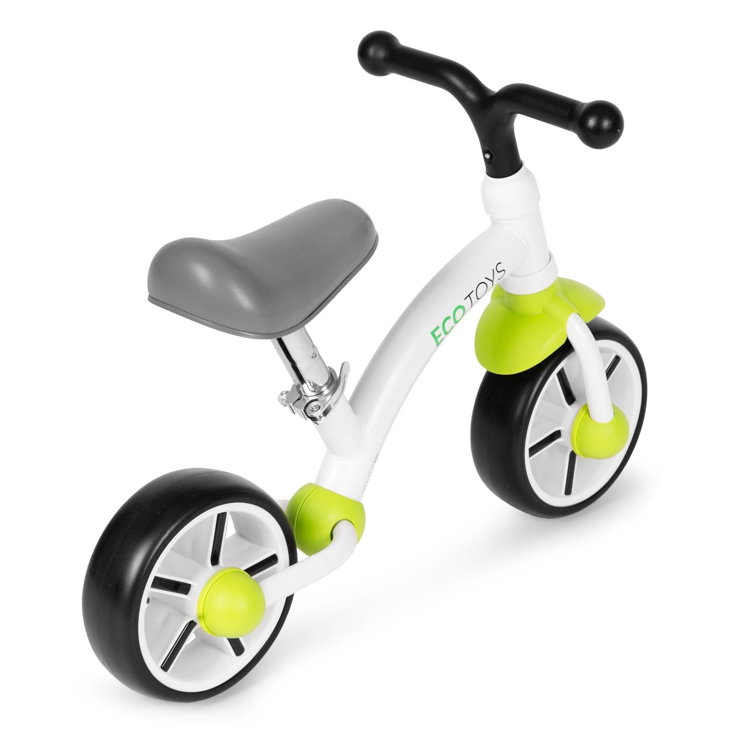 Una bicicleta de equilibrio blanca y verde con neumáticos y manillar negros, asiento gris. La bicicleta está sobre fondo blanco.