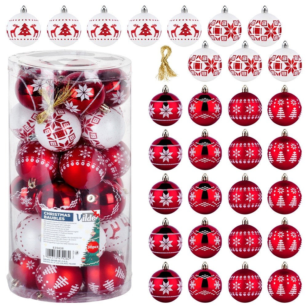 Adornos navideños en un paquete. Esferas rojas y blancas, algunas con diseños y otras lisas. Varios diseños, incluyendo copos de nieve y árboles.