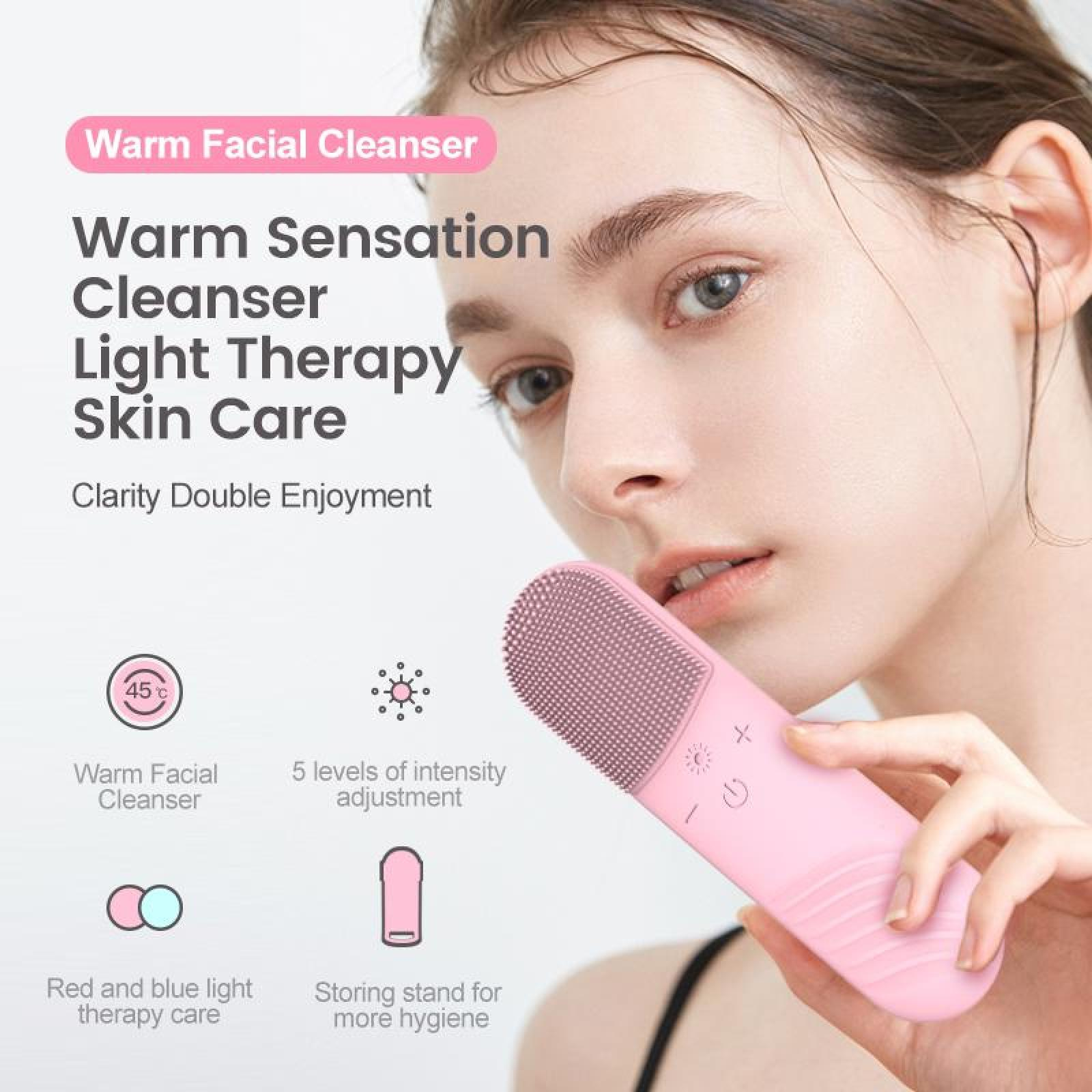 Eine Frau hält einen rosa Gesichtsreiniger. Der Anzeigentext erwähnt warmen Reiniger, Lichttherapie und Hautpflege.