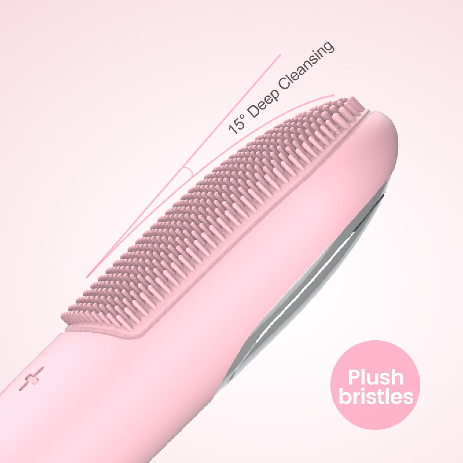 Rosa Gesichtsreinigungsbürste mit Borsten. Markiert mit 15° Deep Cleansing. Text: Plüschborsten.