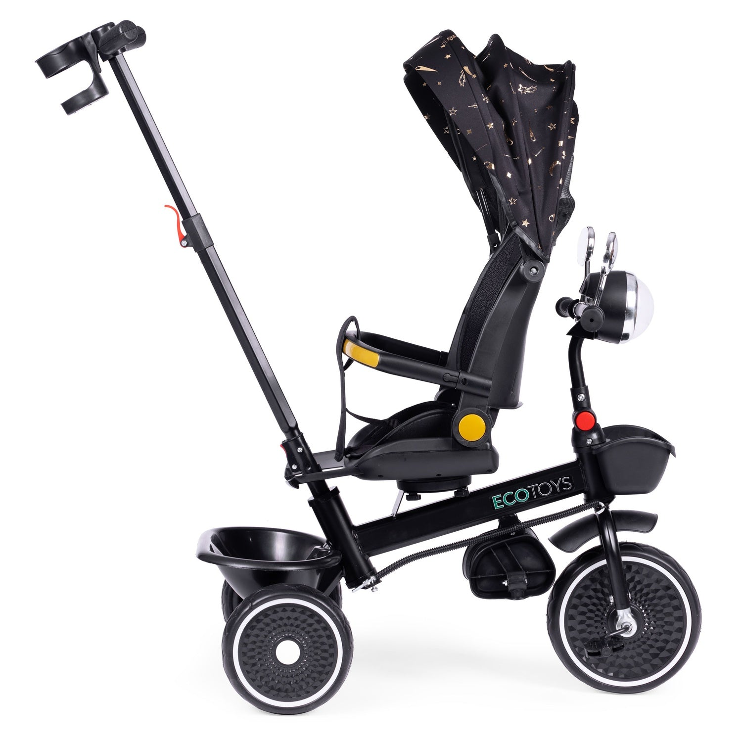 Un triciclo ECOTOYS negro y dorado. Tiene capota, manija para padres y cesta. Las ruedas son negras con detalles blancos.