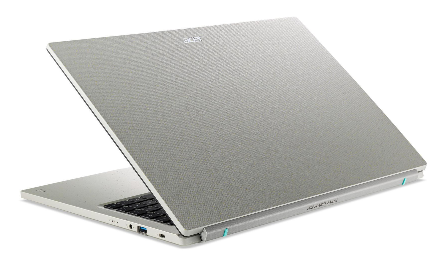 Ein silberner Acer-Laptop ist leicht geöffnet. Die Tastatur ist sichtbar. Die Oberfläche des Laptops hat eine einzigartige gesprenkelte Textur.