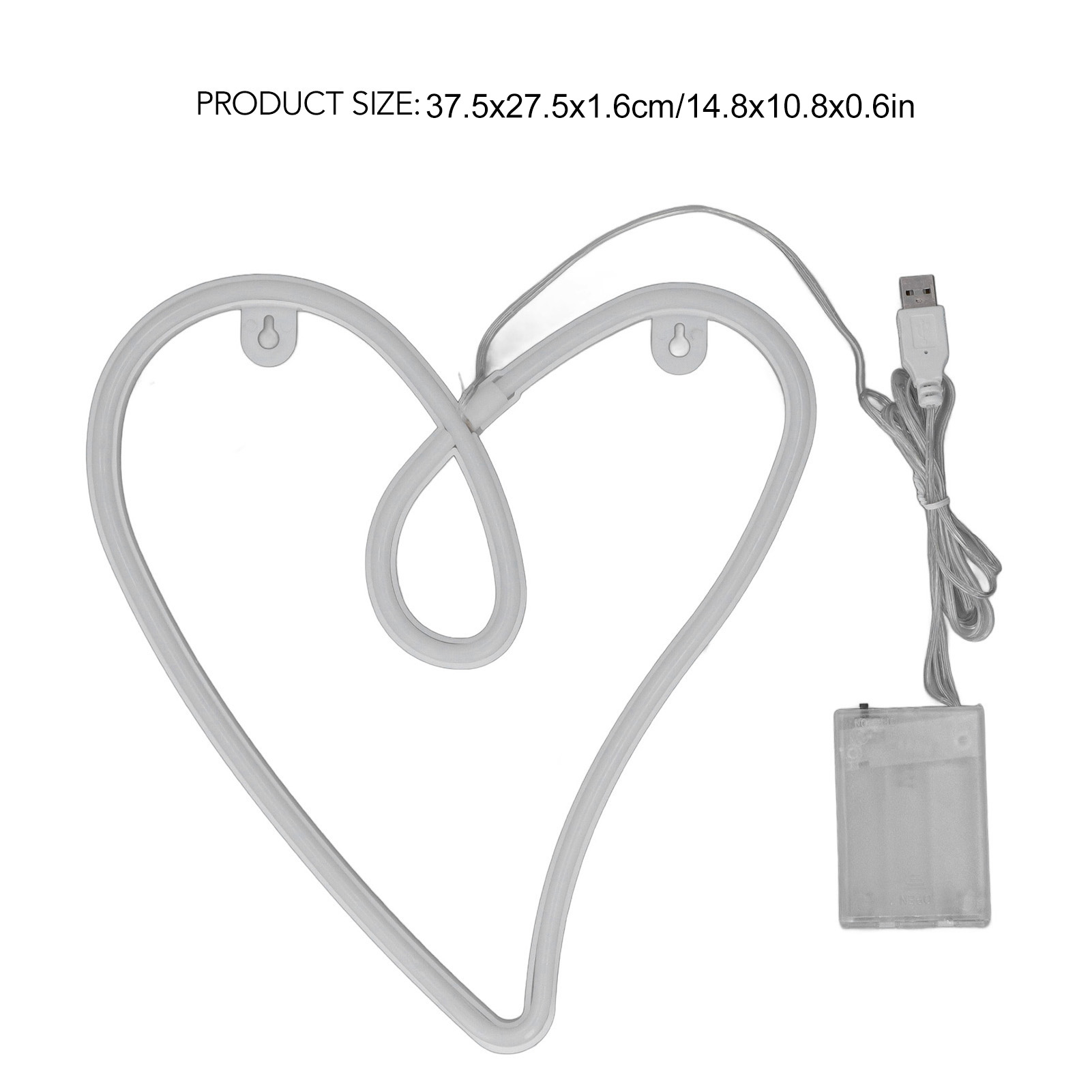 Ein herzförmiges LED-Licht. Es hat ein USB-Kabel und ein Batteriefach. Der Hintergrund ist weiß.