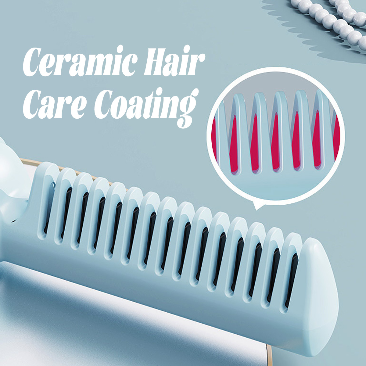 Ein hellblauer Haarkamm mit roter Innenseite. Eine Nahaufnahme zeigt die Zähne des Kamms, mit dem Text 'Ceramic Hair Care Coating'.