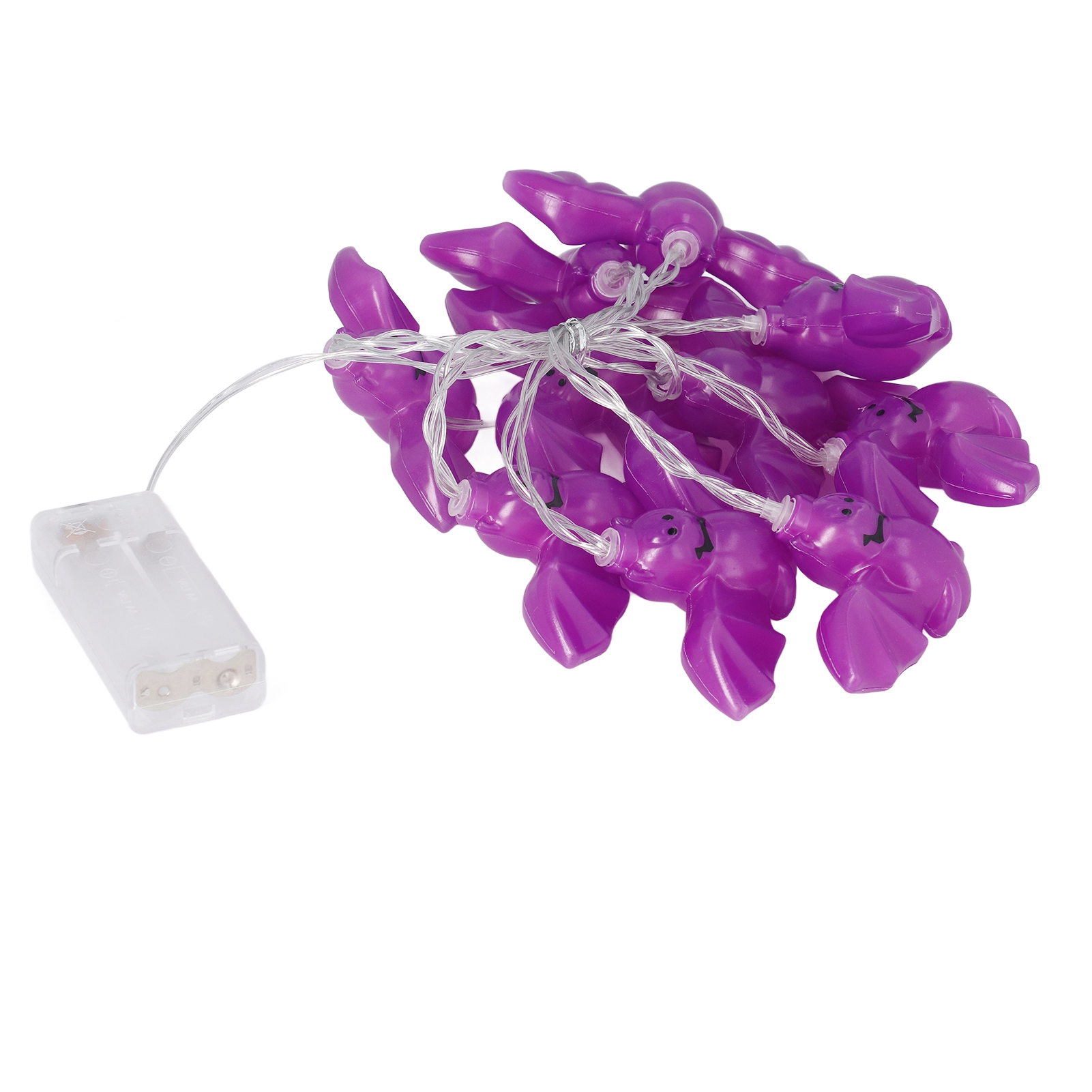 Lila Hasen-Lichterkette mit Batteriepack auf weißem Hintergrund.