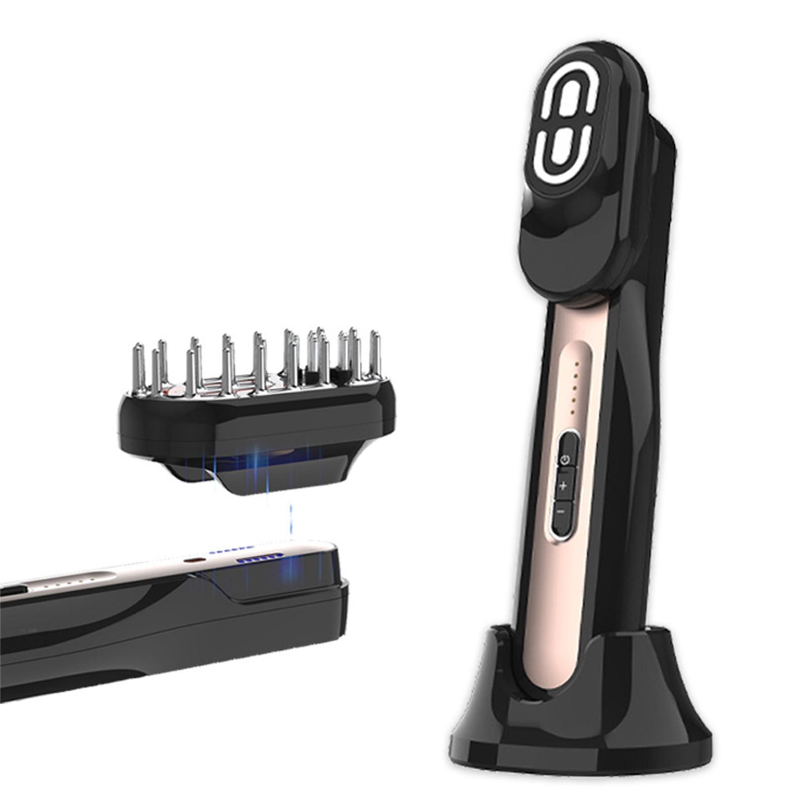 Schwarzes und goldenes Haarbehandlungsgerät. Abnehmbarer Kammkopf, Power-Taste und Ladestation.