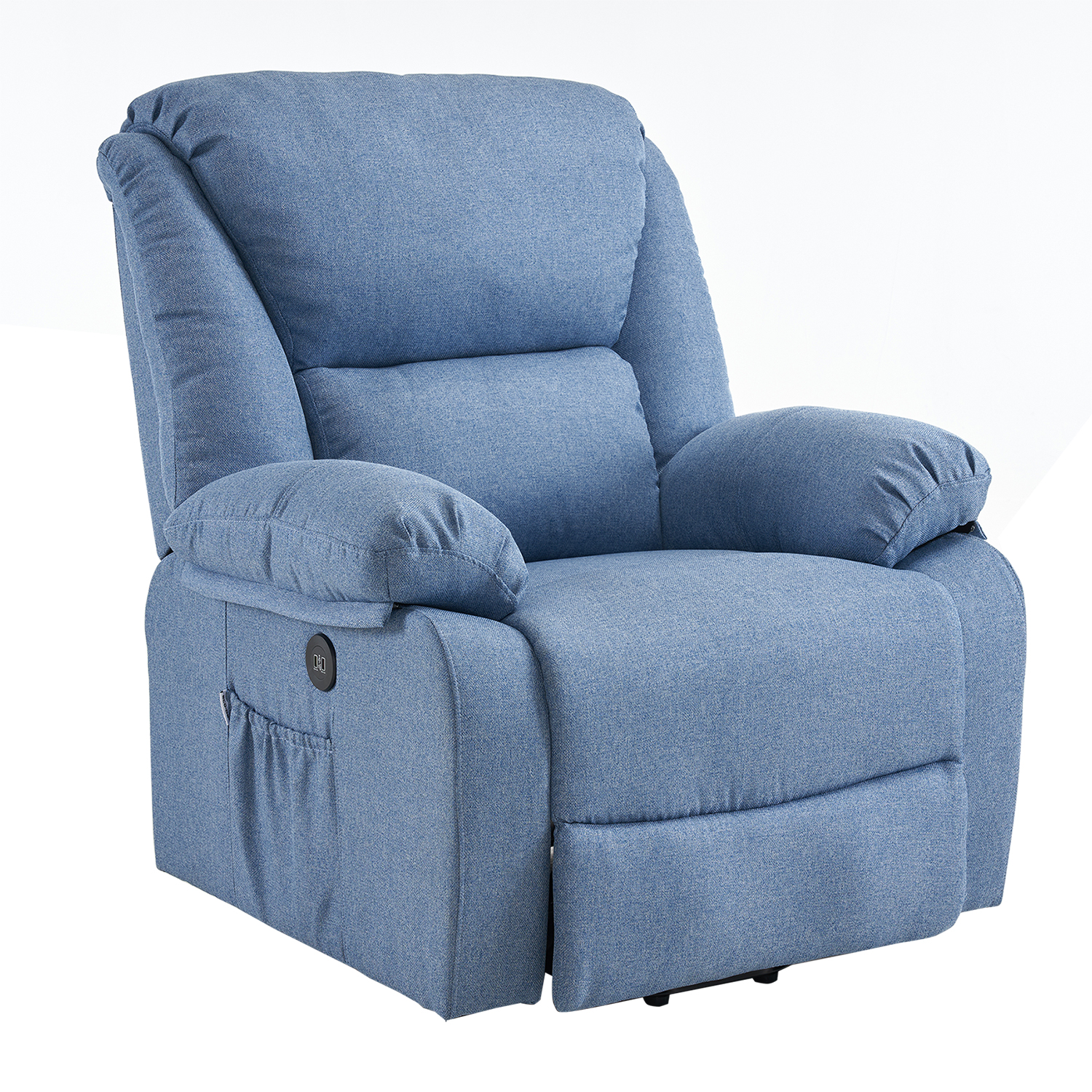 Un sillón reclinable azul claro con reposacabezas, apoyabrazos y un bolsillo lateral. Está sobre un fondo blanco.